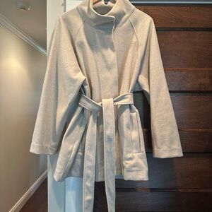 Banana Republic Oatmeal color Coat XL Women's 16/18